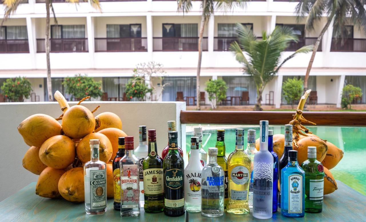 Occidental Eden Beruwala Hotel Bentota Bagian luar foto