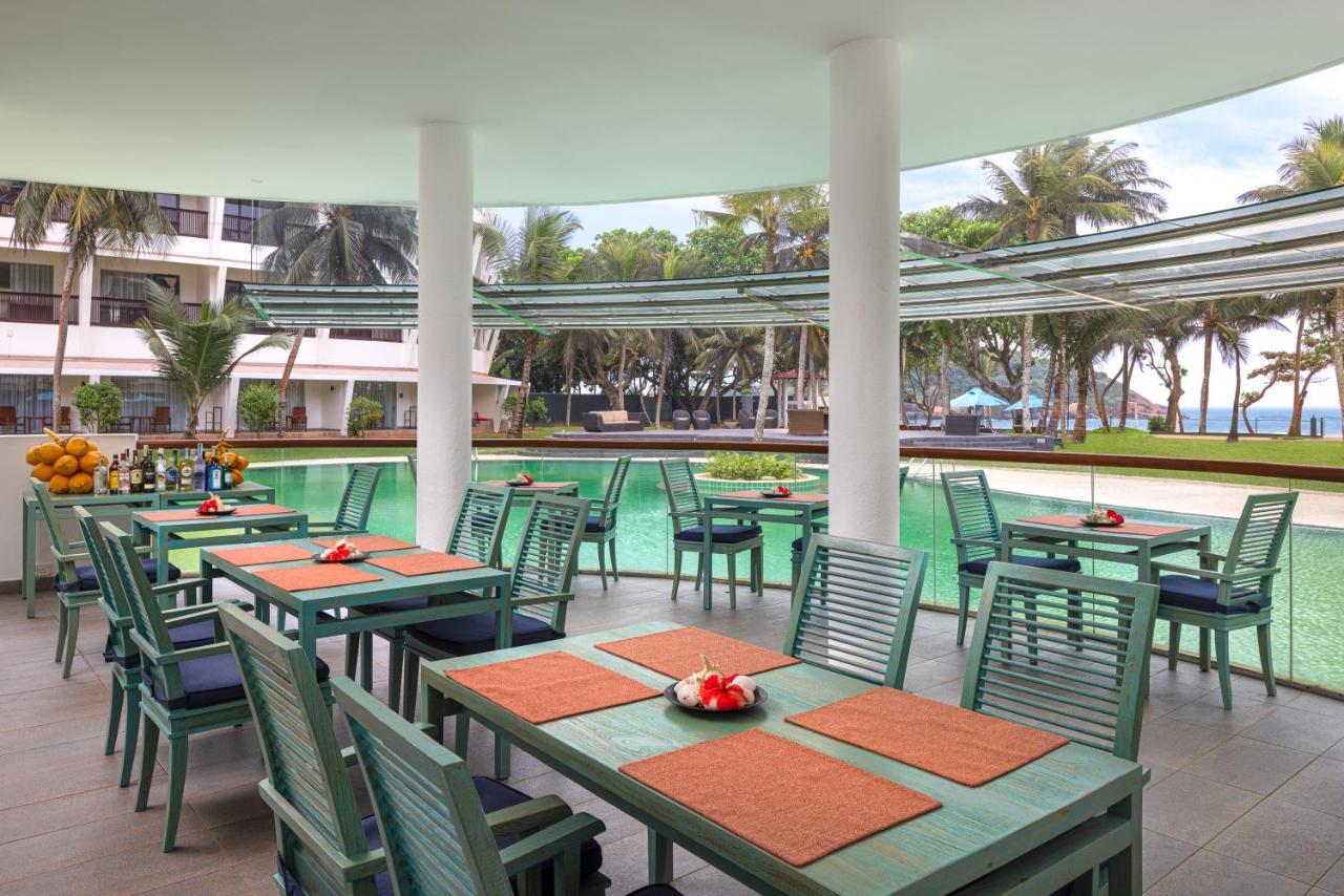 Occidental Eden Beruwala Hotel Bentota Bagian luar foto