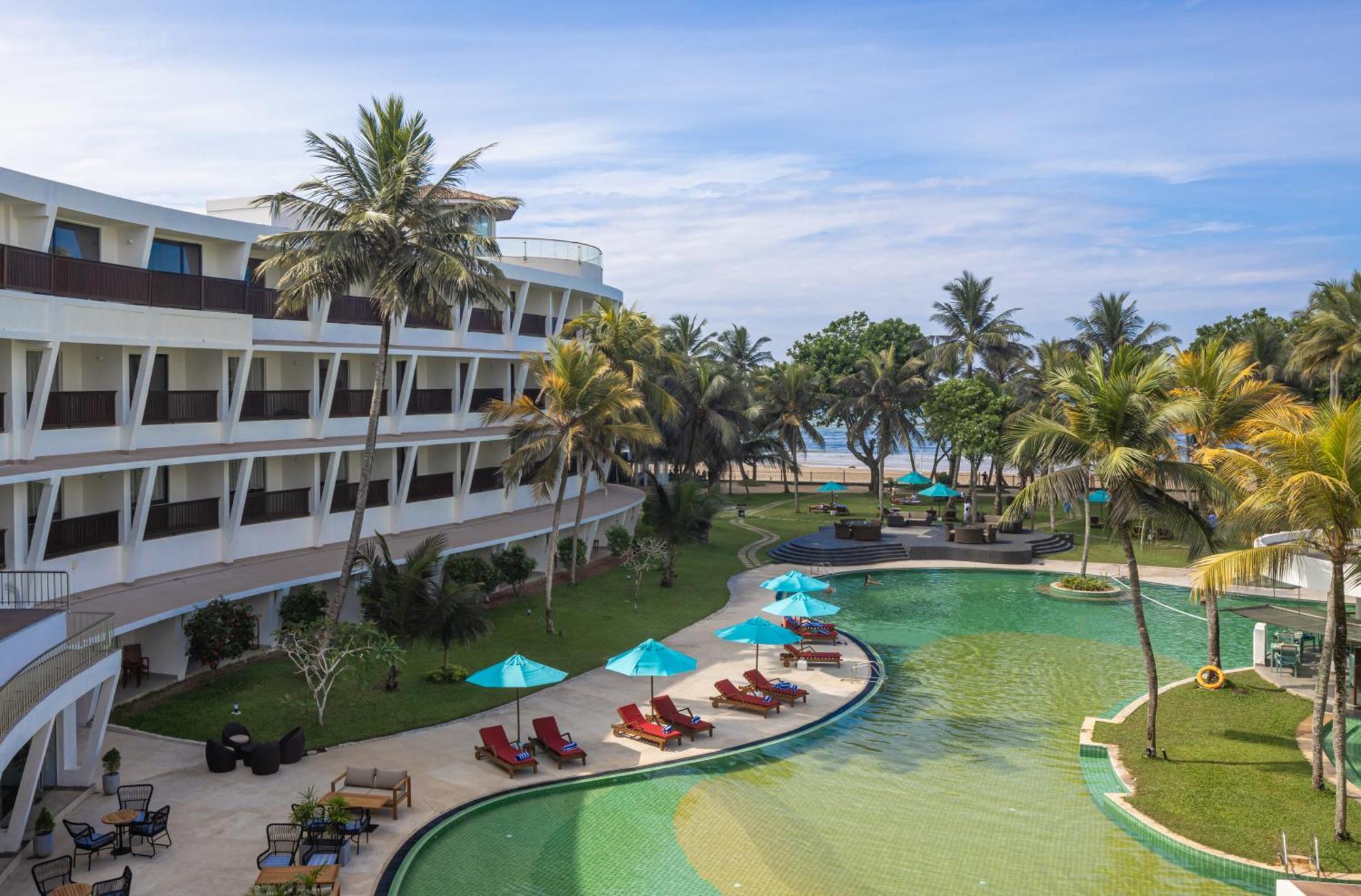 Occidental Eden Beruwala Hotel Bentota Bagian luar foto